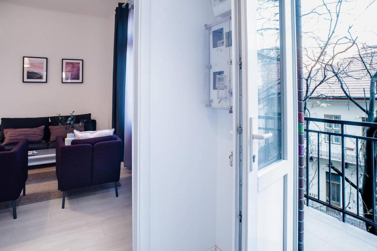 Appartement Very Central, New And Comfy With A/c